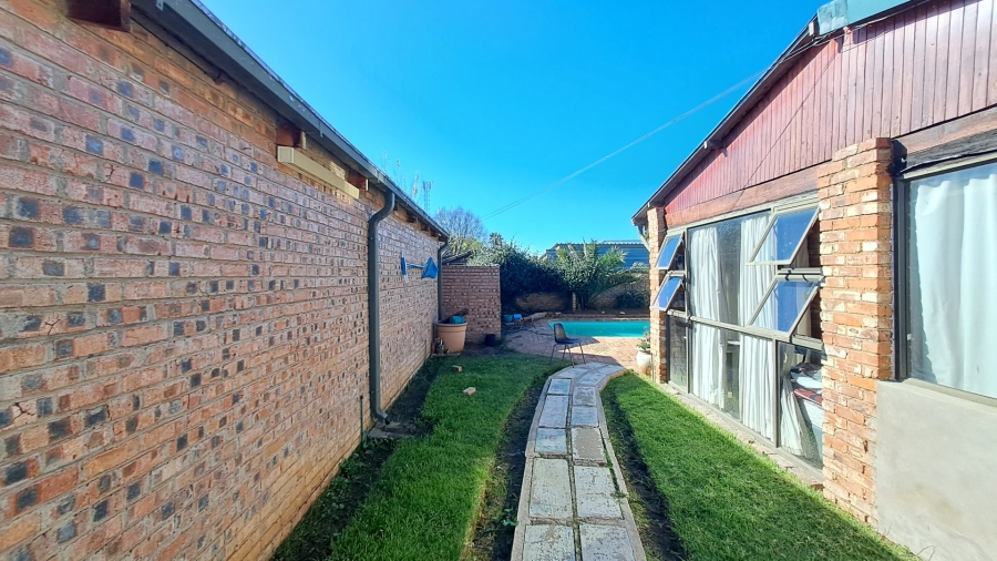 14 Bedroom Property for Sale in Universitas Free State